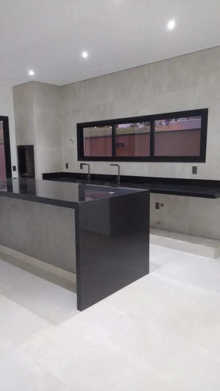 Casa de Condomínio à venda com 4 quartos, 205m² - Foto 4